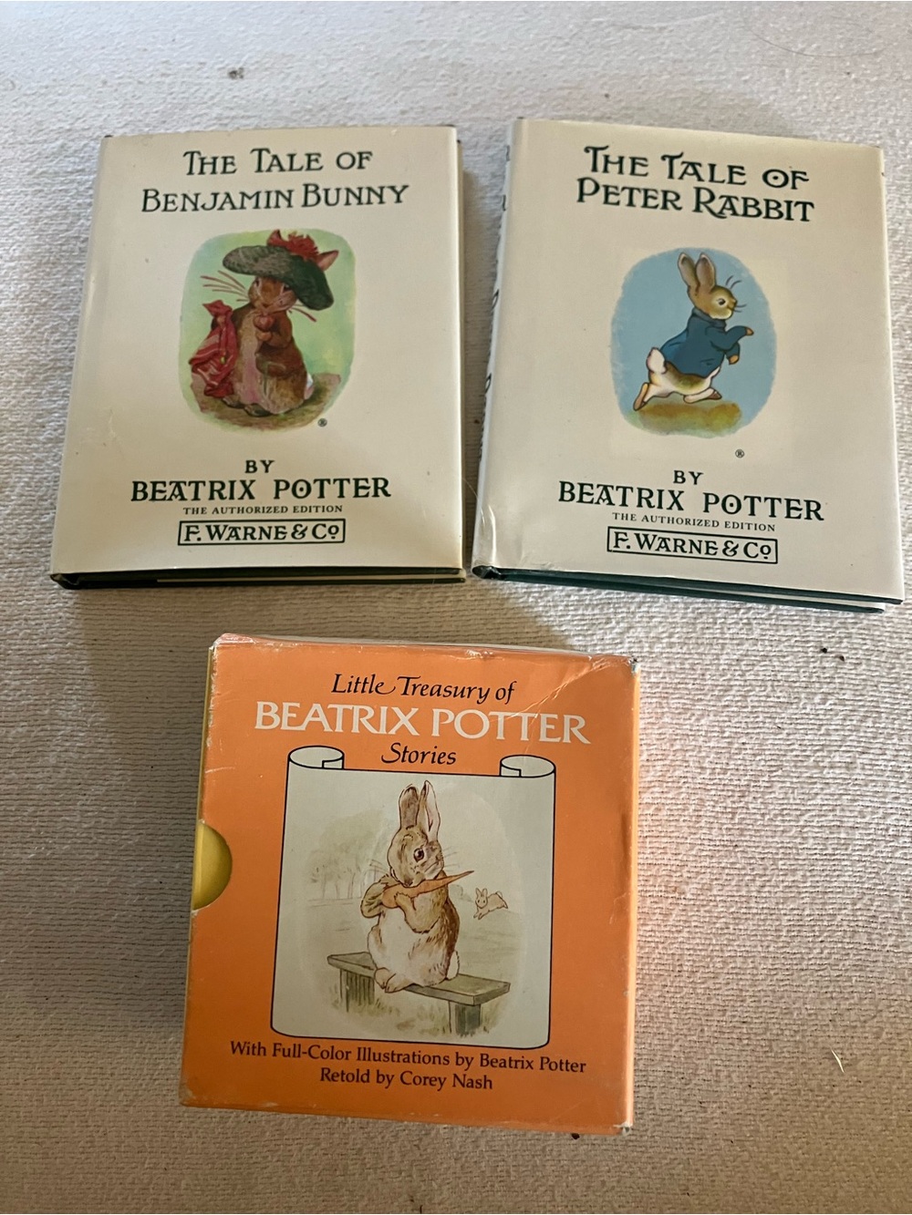 Book bundle - Picture 4 of 4